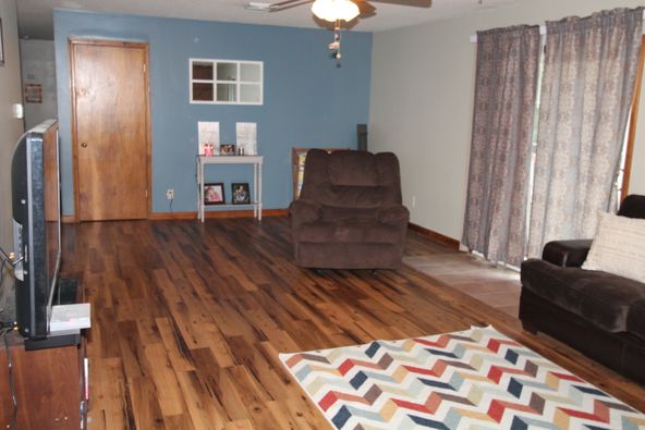 6040 Lerna Rd, Mattoon, IL 61938